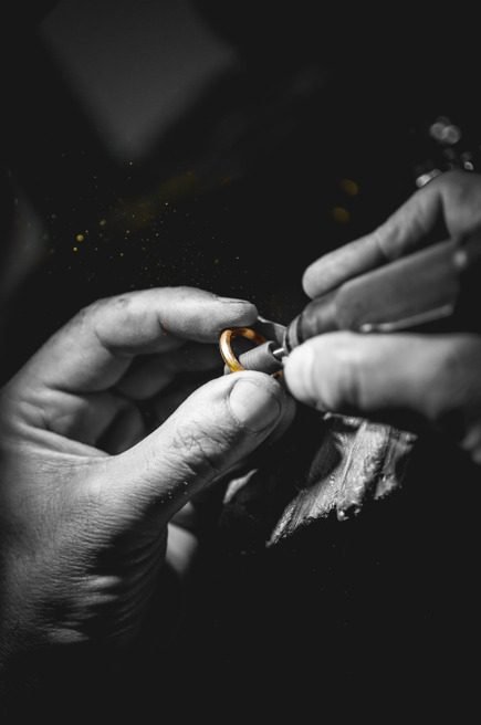 Fabricantes de Joyas en España | Maestros Orfebres y Joyeros